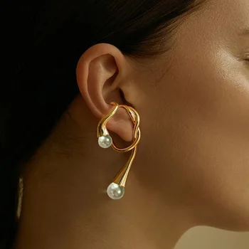Crystal Pearl jednom uchu visí zlato pre ženy nepravidelný náušnice klip na uchu, strieborná farba iny jedinečný 2020